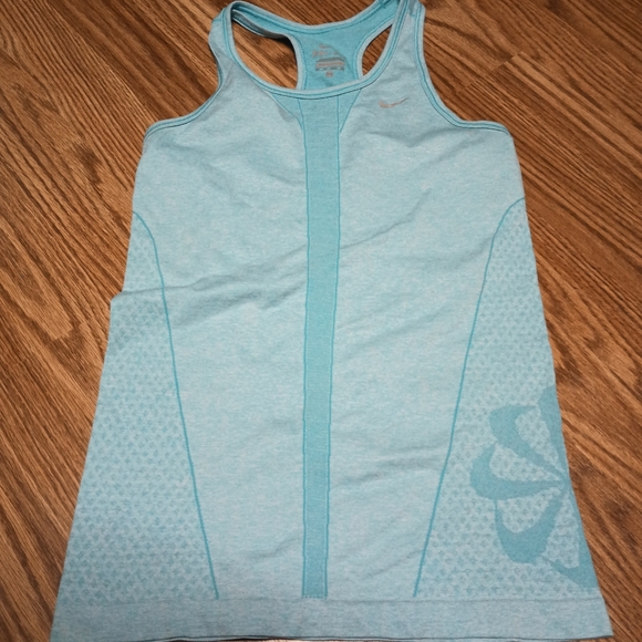 Nike Other - Nike top